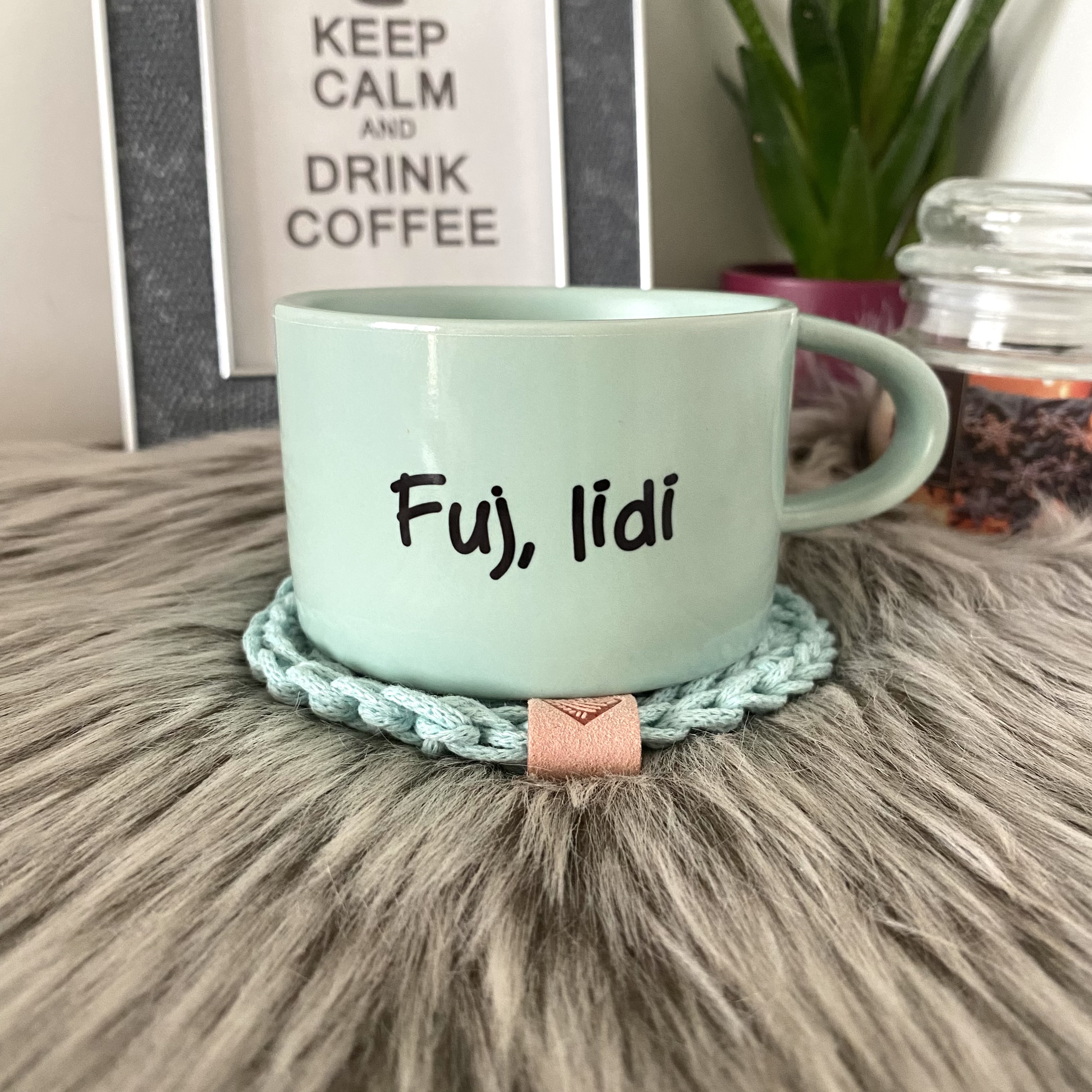Hrnek makronka Fuj, lidi - mint