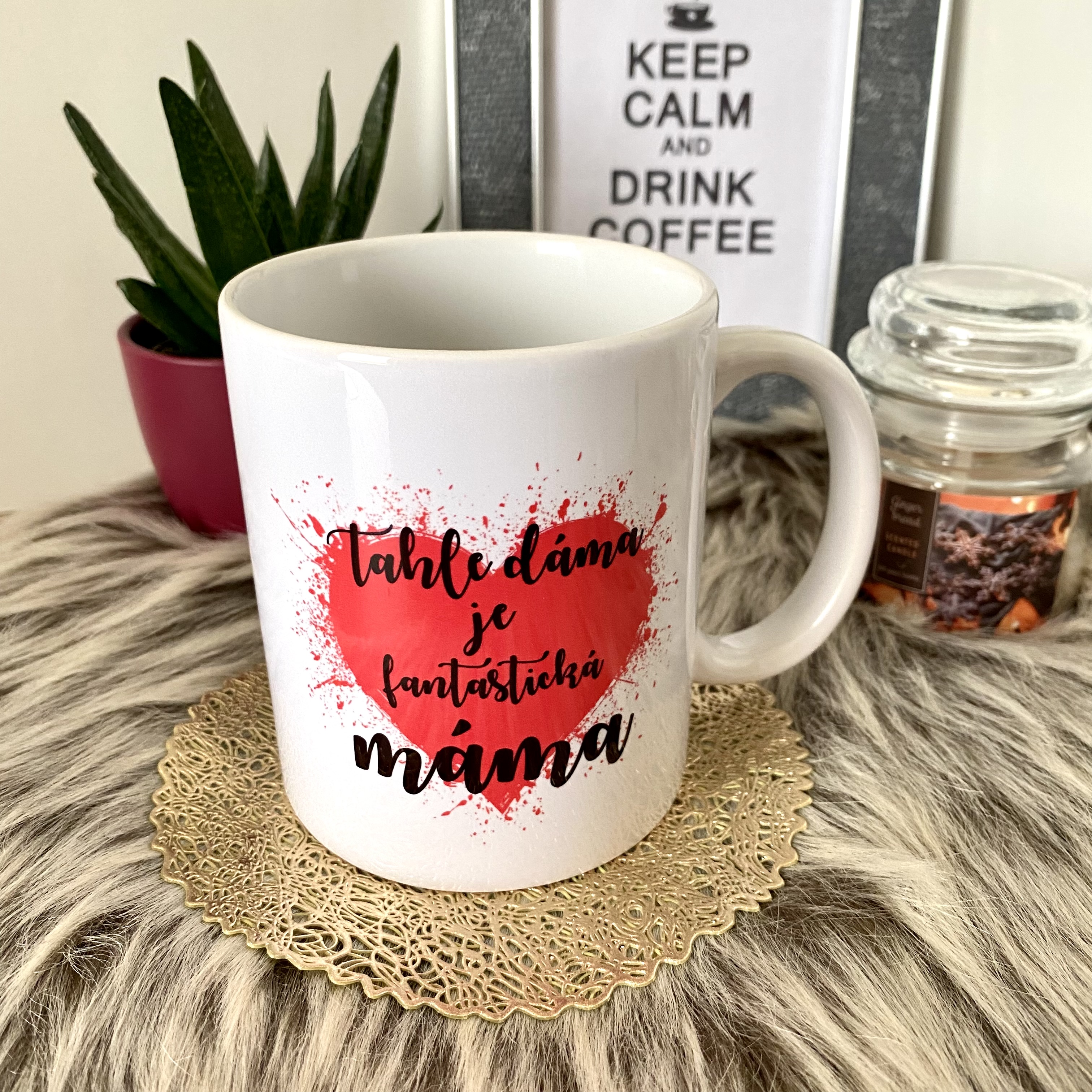 Hrnek Tahle dáma je fantastická máma