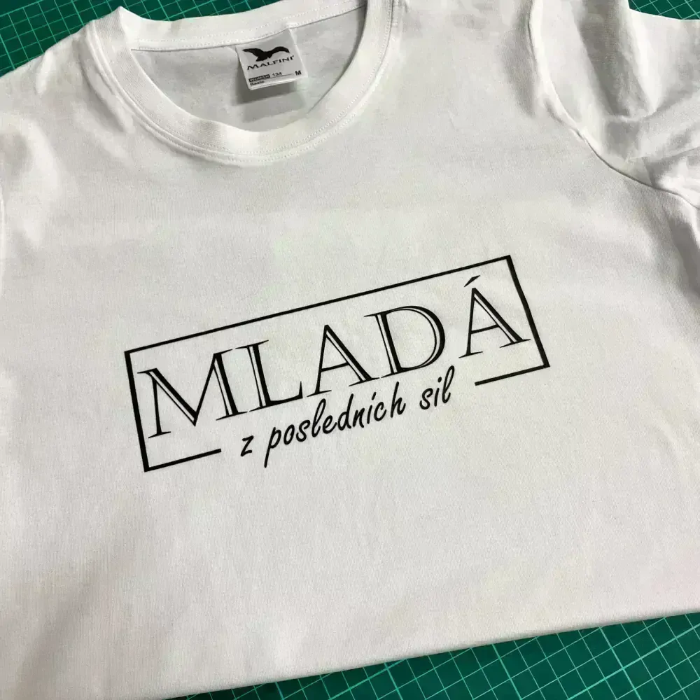 Tričko dámské Mladá z posledních sil - černá - dámská S